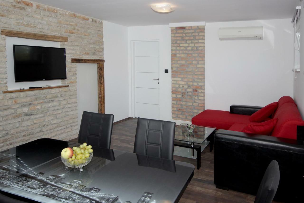 Apartments Natasa بولا المظهر الخارجي الصورة