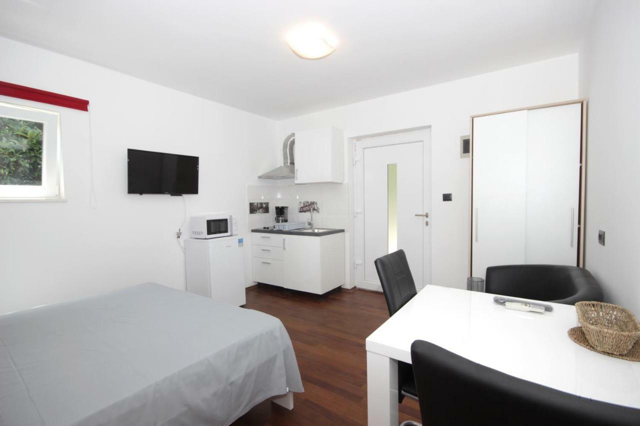Apartments Natasa بولا المظهر الخارجي الصورة